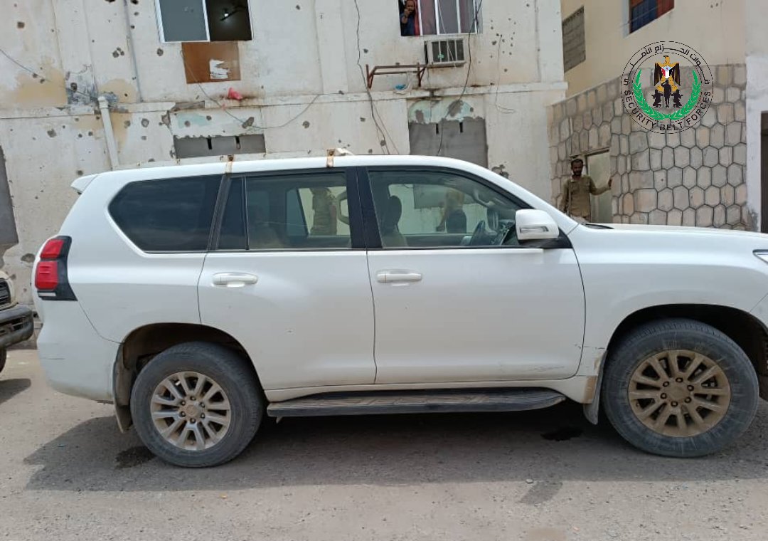 الحزام الأمني يستعيد سيارة تابعة لمنظمة دولية بعد التقطع لها وسرقتها في أبين