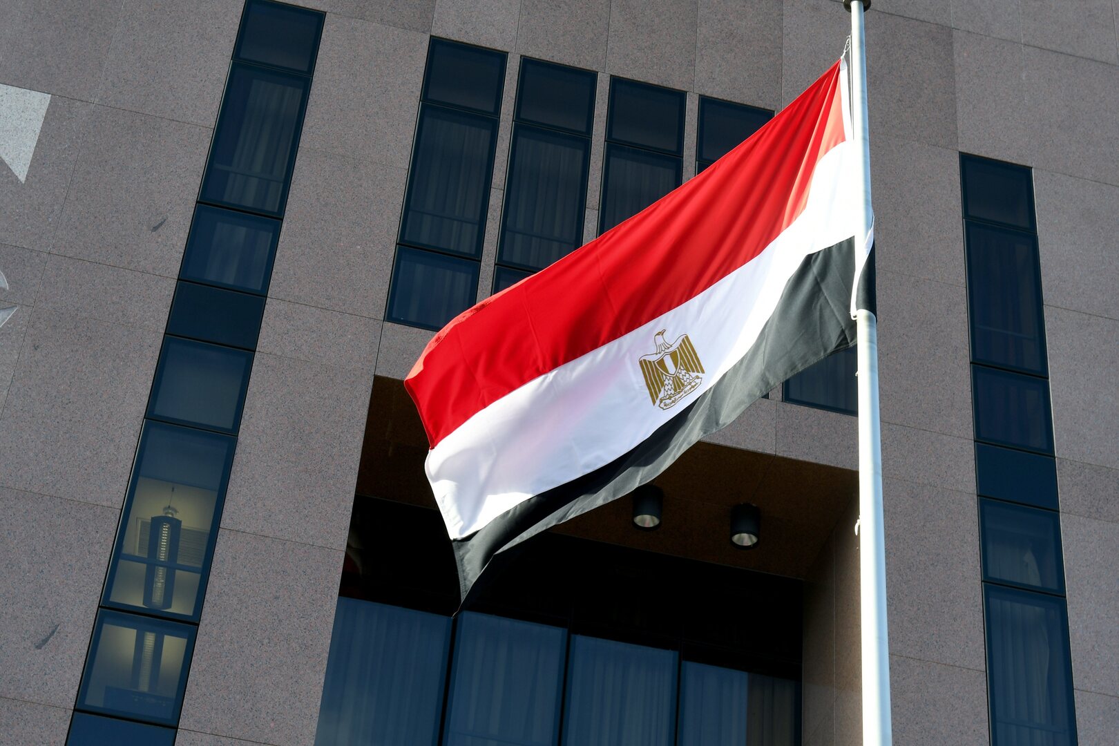 مصر تدعو إلى خفض التوتر في البحر الأحمر