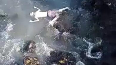 العثور على جثث متحللة في شواطئ جزيرة زقر ومصادر توضح