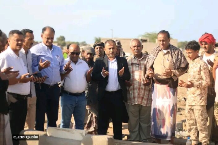مسيرة حاشدة في الخوخة تحيي الذكرى الثامنة للتحرير وتجدد العهد باستعادة الدولة