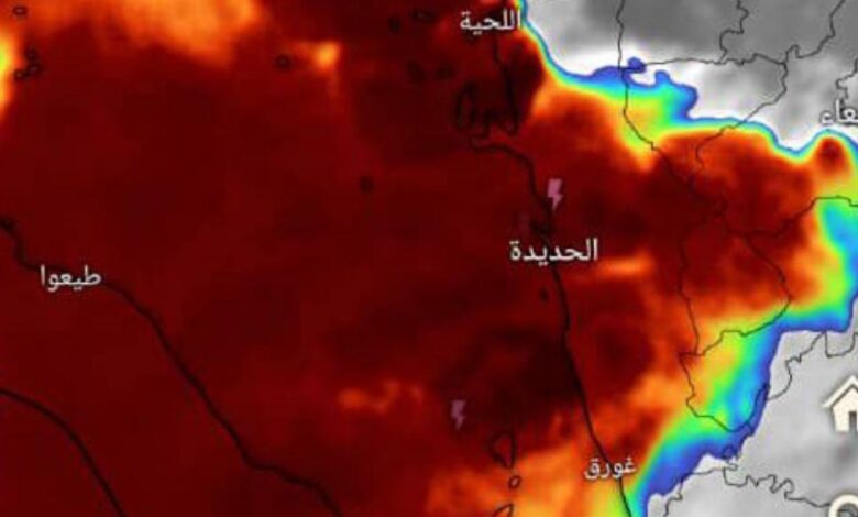 مركز التنبؤات الجوية يكشف سبب الأمطار غير المسبوقة على الحديدة وحجة