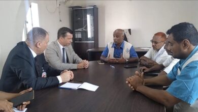 بعثة الصليب الأحمر الدولي تطلع على اوضاع النازحين في الحديدة
