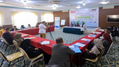 تعز تحتضن دورة لبناء قدرات الصحفيين في تغطية قضايا المناخ والطاقة المتجددة