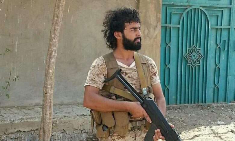 تنفيذ حكم الإعدام بحق قاتل الشاب عبدالله البزاز في الحديدة 1 تنفيذ حكم الإعدام بحق قاتل الشاب عبدالله بزاز في الحديدة