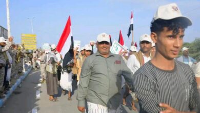 الحوثية تحشد عناصر قتالية من العاطلين في الحديدة