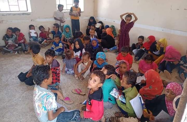 حيس.. افتتاح مدرسة بمعلم واحد بعد سنوات من الإغلاق 1 حيس.. افتتاح مدرسة بمعلم واحد بعد سنوات من الإغلاق