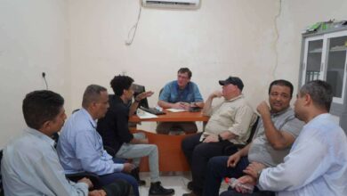 خبراء أمميون يتفقدون غرفة عمليات تفريغ صافر في الخوخة