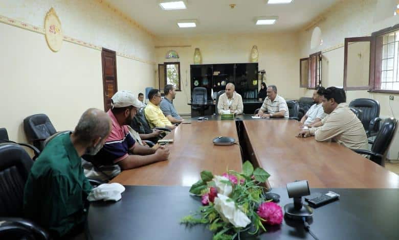 "خلية الأعمال الإنسانية" تبدأ التحضيرات الفنية لمشروع الطاقة الشمسية في جامعة تعز 1 خلية الأعمال الإنسانية تبدأ التحضيرات الفنية لمشروع الطاقة الشمسية في جامعة تعز