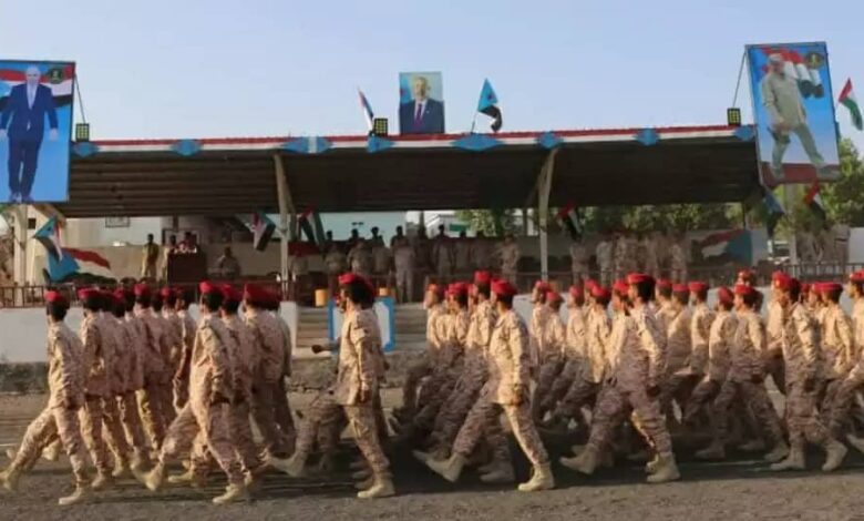 ردفان تشهد عرضاً عسكرياً مهيباً بحضور وزير الدفاع 1 ردفان تشهد عرضاً عسكرياً مهيباً بحضور وزير الدفاع