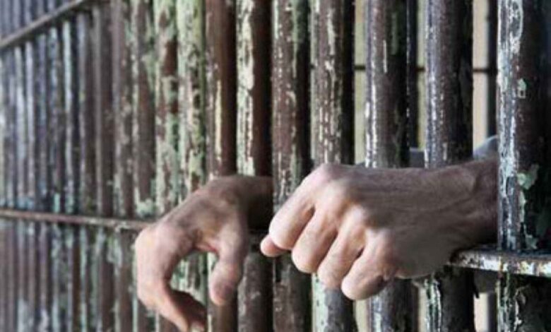 تقرير حقوقي: سجون الحوثيين السرية مقابر صامتة لضحايا التعذيب 1 تقرير حقوقي: سجون الحوثيين السرية مقابر صامتة لضحايا التعذيب