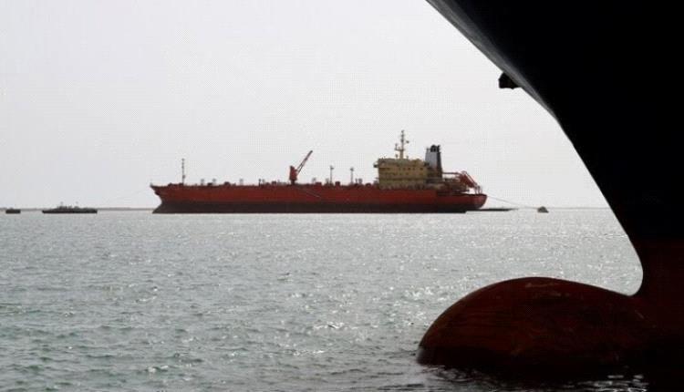 عاجل.. مليشيا الحوثي تستهدف سفينة تحمل نفطًا روسيًا في البحر الأحمر
