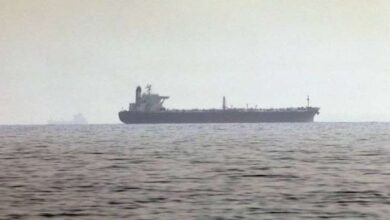 البحرية البريطانية تكشف عن تعرض سفينة لحادث قبالة سواحل الحديدة