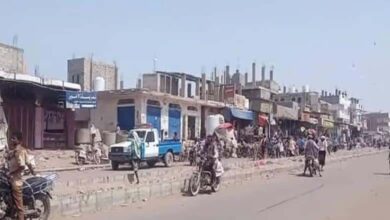 شرطة محافظة الحديدة تنفذ حملة لتنظيم الأسواق في مدخل مدينة حيس وتخفف الازدحام 7 شرطة محافظة الحديدة تنفذ حملة لتنظيم الأسواق في مدخل مدينة حيس وتخفف الازدحام
