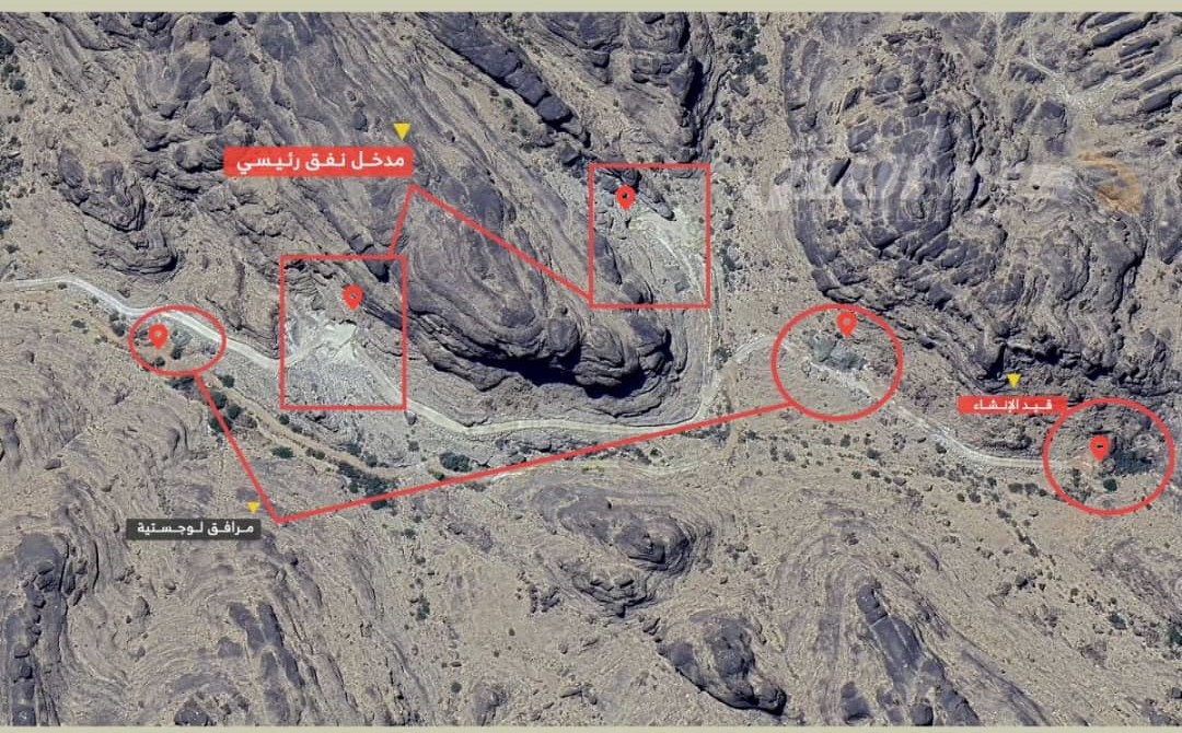 صور أقمار صناعية تكشف عن منشآت عسكرية حديثة للحوثيين على حدود السعودية