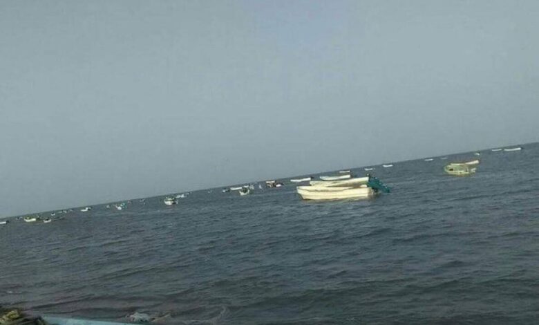فقدان صياد من الحديدة وإنقاذ 5 اخرين بعد غرق قاربهم في بحر عرقة بشبوة 1 فقدان صياد من الحديدة وإنقاذ 5 اخرين بعد غرق قاربهم في بحر عرقة بشبوة