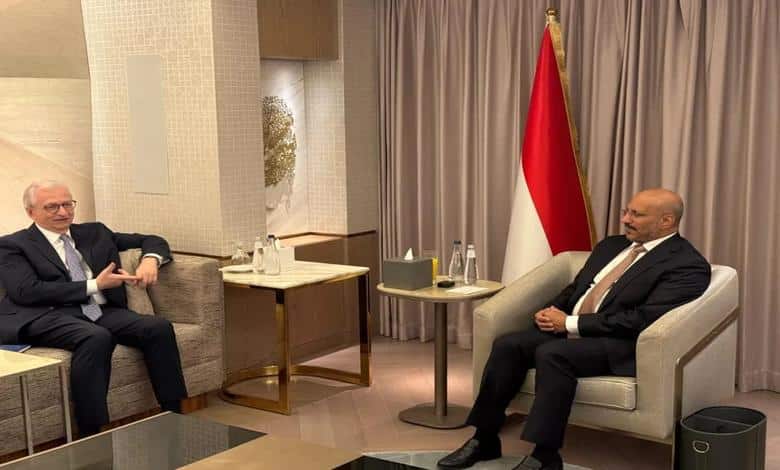 طارق صالح يبحث مع السفير الألماني تطورات الأوضاع في اليمن وأمن البحر الأحمر 1 طارق صالح يبحث مع السفير الألماني تطورات الأوضاع في اليمن وأمن البحر الأحمر