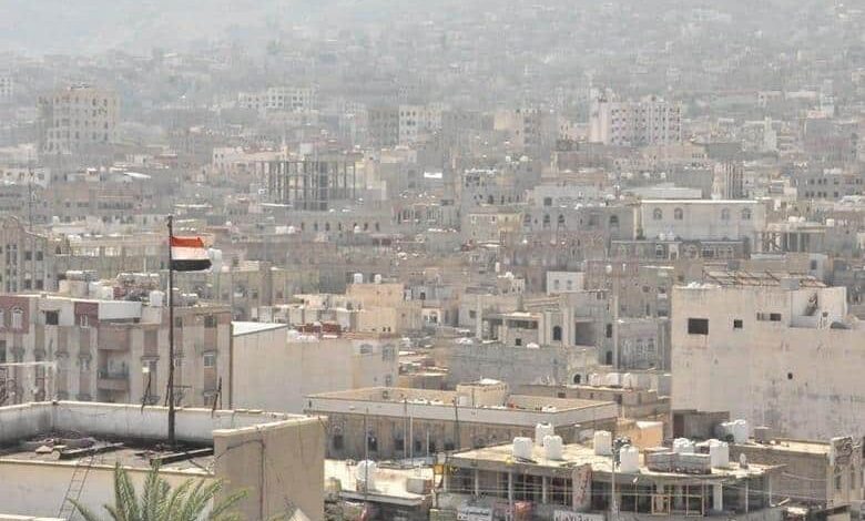 التحالف يتحدث عن خطة لتحويل مواقع المعسكرات في عدن إلى منشآت مدنية بإشراف السلطة المحلية 1 التحالف يتحدث عن خطة لتحويل مواقع المعسكرات في عدن إلى منشآت مدنية بإشراف السلطة المحلية