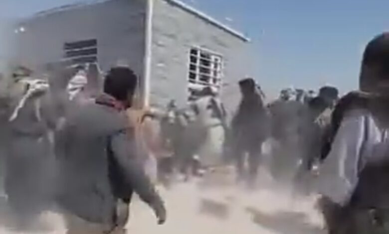 توتر قبلي في ذمار.. قبائل عنس تهاجم مواقع للحوثيين احتجاجًا على فرض جبايات جديدة 1 قبائل عنس تهاجم مواقع للحوثيين احتجاجًا على فرض جبايات جديدة