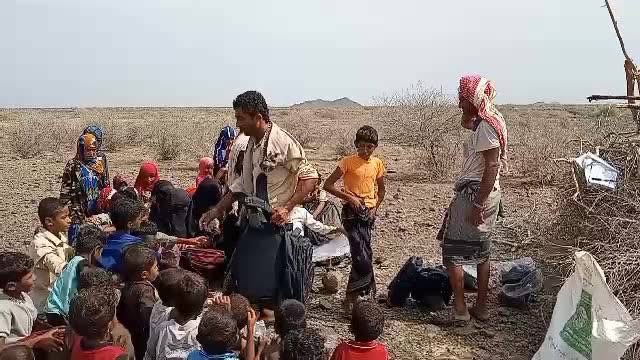 قرية الهميجي في المخا بلا خدمات أساسية منذ سنوات