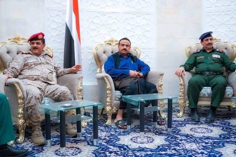 محللون: الإخوان والتمرد العلني.. مؤشر تساقطهم في اليمن