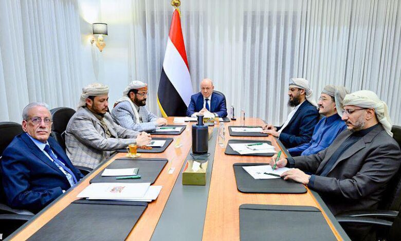 مجلس القيادة الرئاسي يؤكد: اليمن لن تكون منصة تهديد لأمن المنطقة أو الملاحة الدولية 1 مجلس القيادة الرئاسي يؤكد: اليمن لن تكون منصة تهديد لأمن المنطقة أو الملاحة الدولية