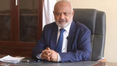 محافظ الحديدة يوجّه بتقديم تذاكر العودة لمواطن تهامي عالق في الأردن بعد رحلة علاجية