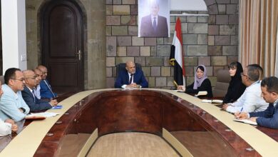 محافظ تعز يشيد بالتعاون السويسري ويؤكد دعم مشاريع إعادة التأهيل