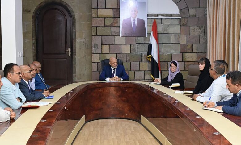 محافظ تعز يشيد بالتعاون السويسري ويؤكد دعم مشاريع إعادة التأهيل 1 محافظ تعز يشيد بالتعاون السويسري ويؤكد دعم مشاريع إعادة التأهيل