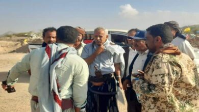 مدير الوازعية يعتمد موقع إنشاء البرج الرئيسي لشركة يمن موبايل بعد مسح هندسي شامل