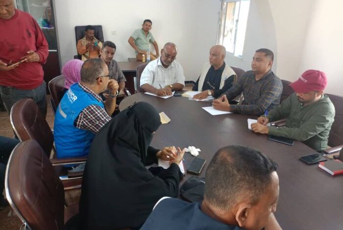 مدير الوحد التنفيذية بالحديدة يلتقي كبيرة منسقي كتلة المأوى في اليمن 1 مدير الوحد التنفيذية بالحديدة يلتقي كبيرة منسقي كتلة المأوى في اليمن