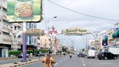 أزمة معيشية خانقة تدفع أهالي الحديدة لبيع منازلهم بأبخس الأثمان