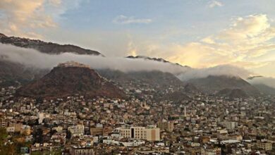 تقرير حقوقي يوثق جرائم الحوثي والإخوان في تعز