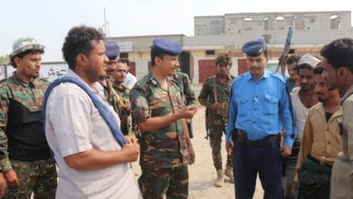 مرور الحديدة ينفذ حملة مرورية لضبط المخالفات وتعزيز السلامة على الطرقات