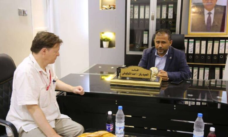 «معاناة التهاميين» محور لقاء العميد الكوكباني مع ممثل مفوضية الأمم المتحدة في اليمن 1 «معاناة التهاميين» محور لقاء العميد الكوكباني مع ممثل مفوضية الأمم المتحدة في اليمن
