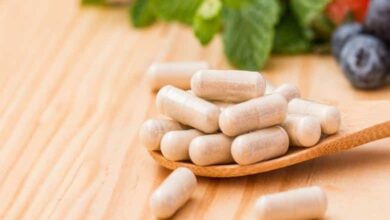 مكملات غذائية قد تعزز السيروتونين وتحسّن المزاج.. لكن الحذر واجب 2 مكملات غذائية قد تعزز السيروتونين وتحسّن المزاج.. لكن الحذر واجب