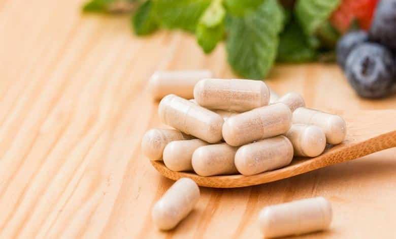 مكملات غذائية قد تعزز السيروتونين وتحسّن المزاج.. لكن الحذر واجب 1 مكملات غذائية قد تعزز السيروتونين وتحسّن المزاج.. لكن الحذر واجب