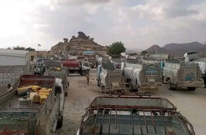 حصار مائي حوثي يخنق قرى حجور بحجة ومنع صهاريج الإغاثة وسط تصاعد المعاناة الإنسانية