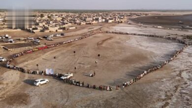 مليشيا الحوثي تنظم وقفة مسلحة في الحديدة لدعم حملتها ضد موظفي الأمم المتحدة