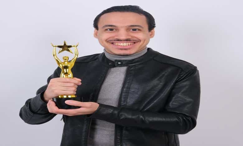 مينا بولس.. ممثل مصري صاعد تألق في الدراما والإعلانات وحقق حضورًا لافتًا في السنوات الأخيرة