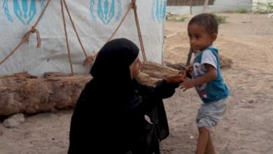 الحديدة.. أكثر من 12 ألف أسرة نازحة لا تستفيد من برنامج الغذاء العالمي في المناطق المحررة