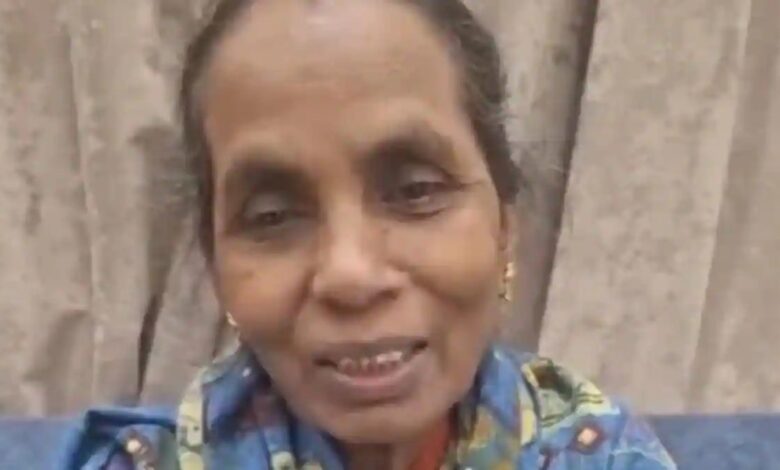 امرأة هندية تتمكن من زيارة ابنتها المحكوم عليها بالاعدام في اليمن