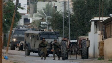 قوات الاحتلال الإسرائيلي تعتقل 20 فلسطينيا في الضفة الغربية