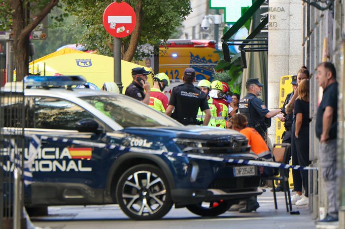 انهيار مبنى قيد الترميم في مدريد ومفقودون تحت الأنقاض