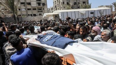 جريمة حرب موثقة: عشرات الصحفيين يُستهدفون داخل خيامهم في غزة