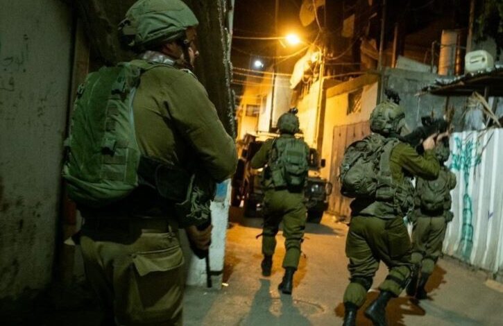 تصاعد الاعتداءات الإسرائيلية: إصابة فلسطينيين خلال اقتحام قباطية في الضفة 1 تصاعد الاعتداءات الإسرائيلية: إصابة فلسطينيين خلال اقتحام قباطية في الضفة