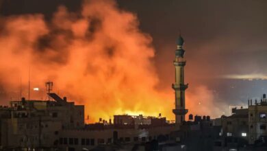 الاحتلال الإسرائيلي يشن غارات وعمليات نسف في قطاع غزة