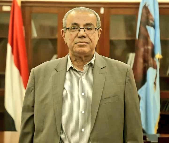 صنعاء.. مليشيا الحوثي تحاصر منزل رئيس حزب المؤتمر الشعبي العام صادق أمين أبو راس