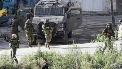 إصابة عامل فلسطيني برصاص الاحتلال قرب جدار الفصل شمال القدس