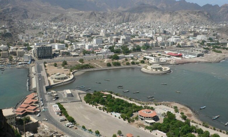عدن.. اللجنة الأمنية تنفي مزاعم تقييد العبور وتؤكد التزامها بحقوق المواطنين 1 عدن.. اللجنة الأمنية تنفي مزاعم تقييد العبور وتؤكد التزامها بحقوق المواطنين