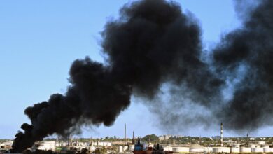 حريق يندلع في مصفاة نفط بـ هافانا وسحب دخان كثيف تتصاعد